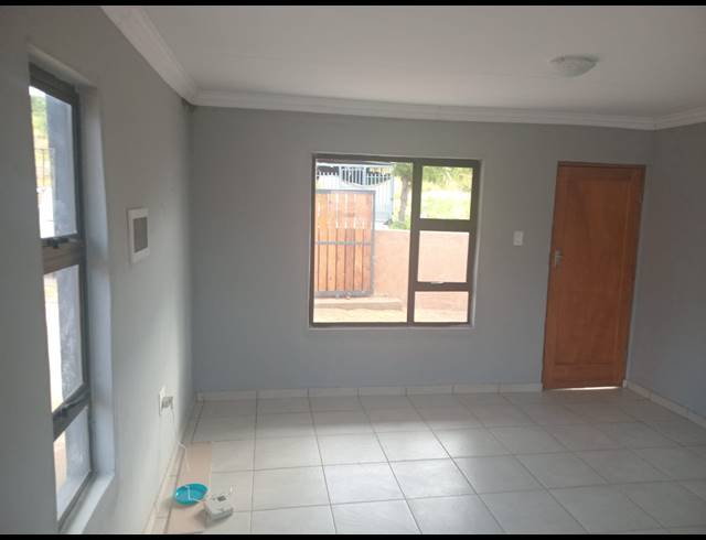 2 BEDROOM HOUSE FOR SALE IN MABOPANE  UNIT S